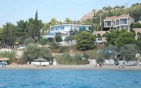 Barbouna Hotel